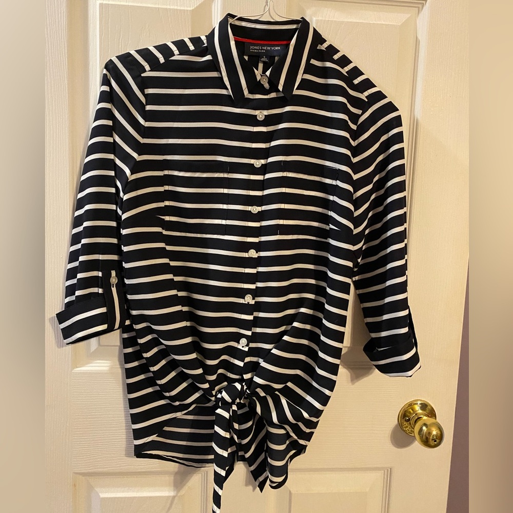 Jones New York blouse